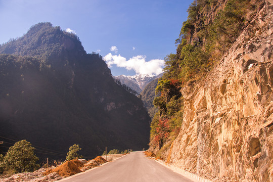 丙中洛丙察察公路风景