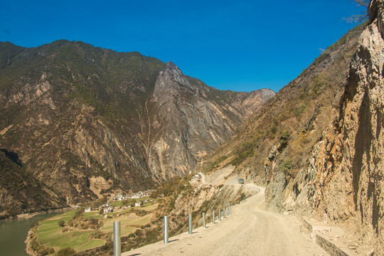 丙中洛丙察察公路风景