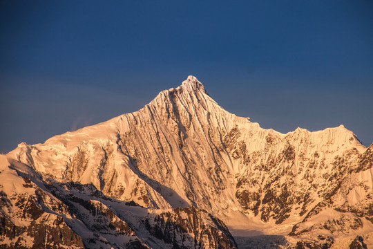 德钦飞来寺梅里雪山