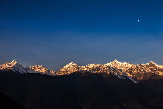 德钦飞来寺梅里雪山