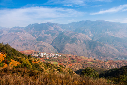 东川红土地