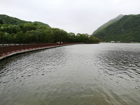 高山湖泊