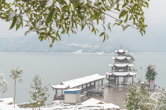 雅女湖冬季雪景