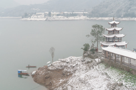 雅女湖冬季雪景