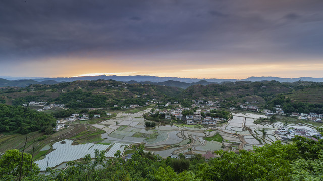 文武田园自然景观