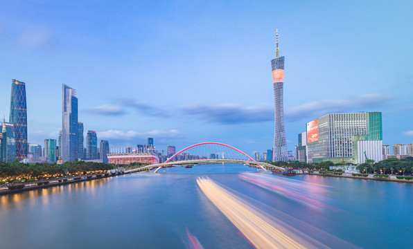 广州塔广州东塔海心桥夜景