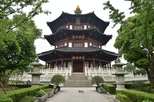 苏州寒山寺梵音阁