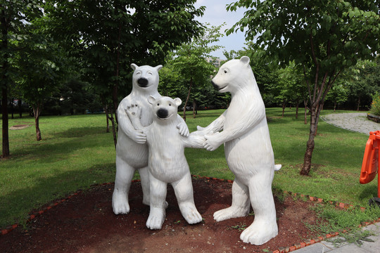 北极熊雕塑