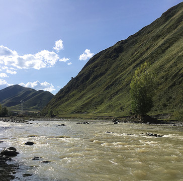 高原山川溪流河流