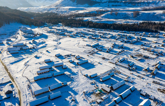 新疆阿勒泰喀纳斯禾木冬雪景色