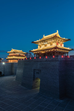 山西大同古城墙夜景