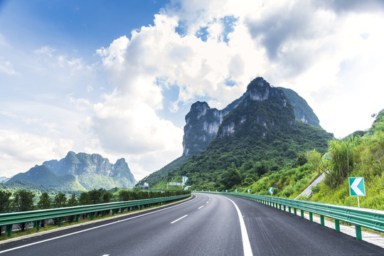 山区高速公路