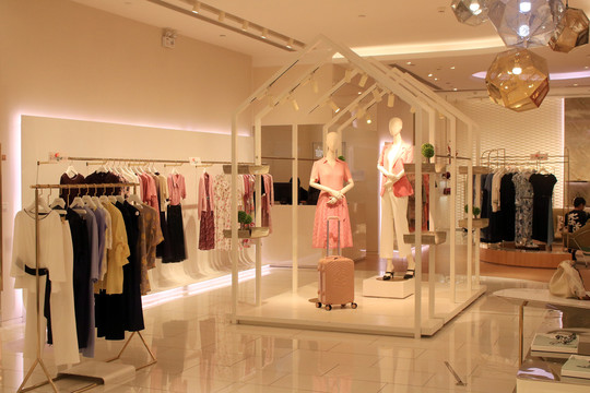 精品女装店
