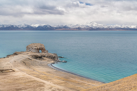 纳木措湿地