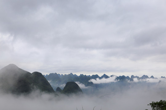 漓江烟雨