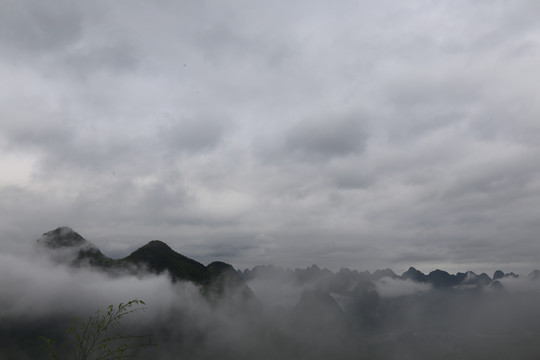 漓江烟雨