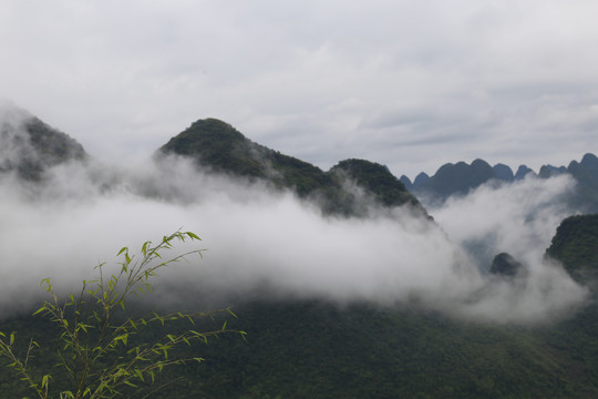 烟雨漓江