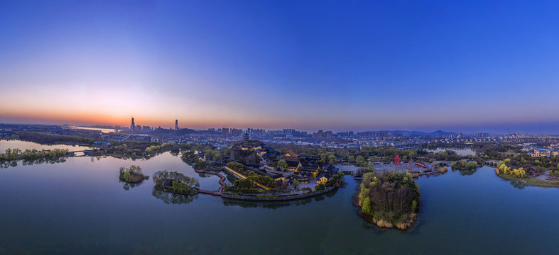 宽幅金山寺日出美景