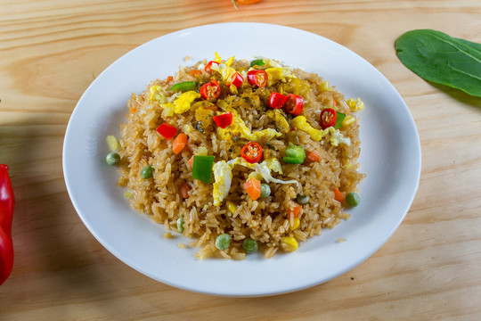 咸菜鸡蛋炒饭