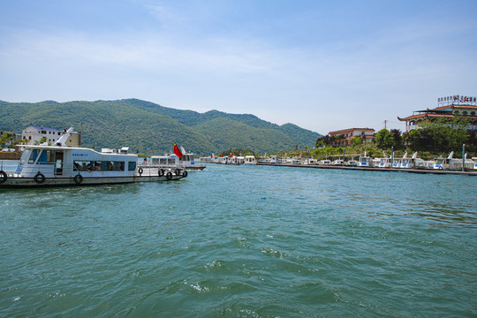 仙岛湖旅游