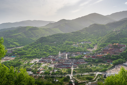 山西五台山黄昏全景