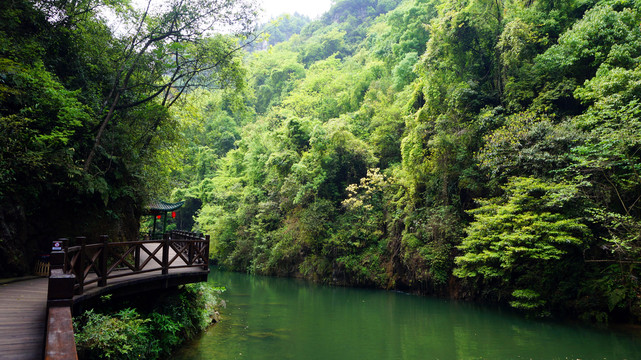 三峡大瀑布