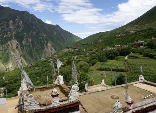 丹巴甲居藏寨藏式家碉