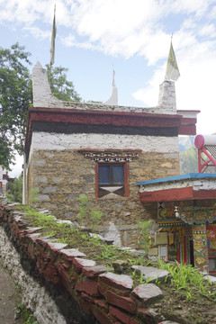 四川丹巴甲居藏寨藏式家碉
