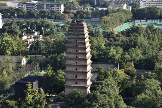 西安小雁塔古建筑风光