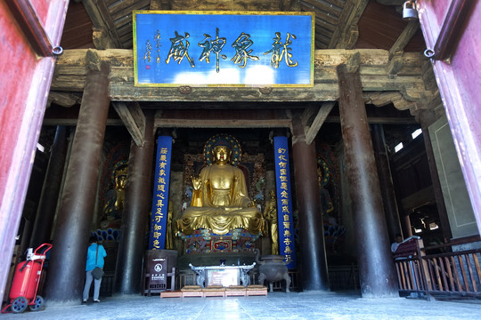 兴隆寺佛像