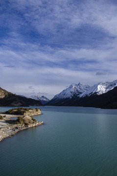 高原雪山湖泊西藏八宿然乌湖美景