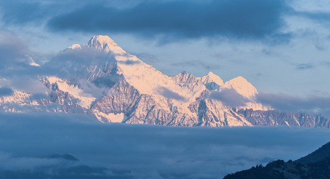 梅里雪山日出