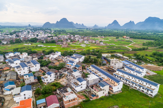 现代新农村