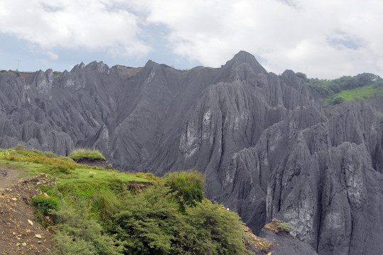 四川墨石公园糜棱岩石林异域星球