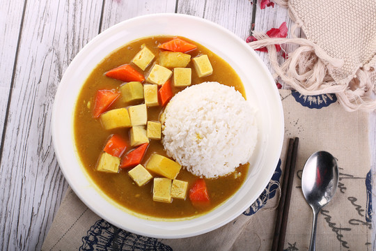 豆腐咖喱饭