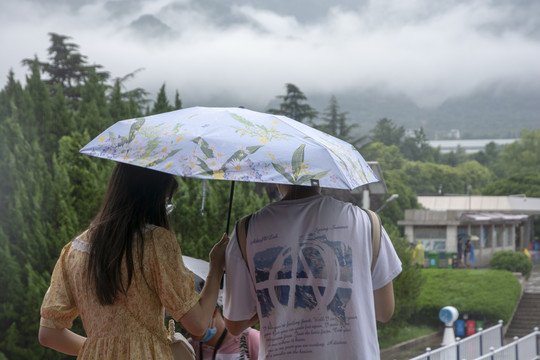 西安骊山景区游客