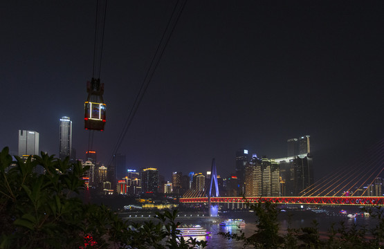 重庆东水门长江大桥夜景