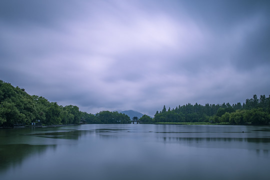 烟雨江南西湖