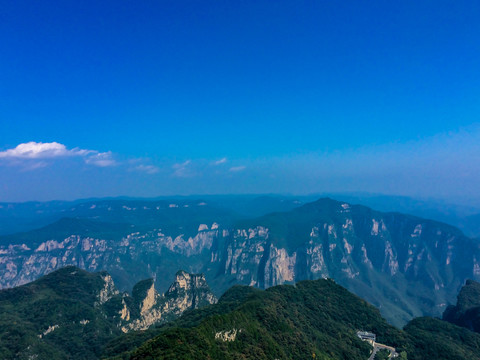 云台山茱萸峰