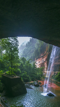 丹霞洞穴