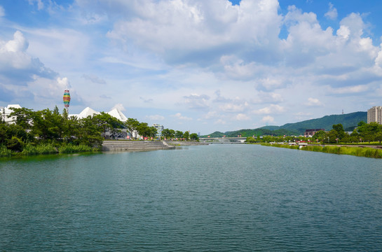 梅溪湖湖边风光