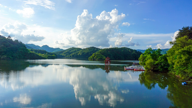 龙湖湿地水库风光