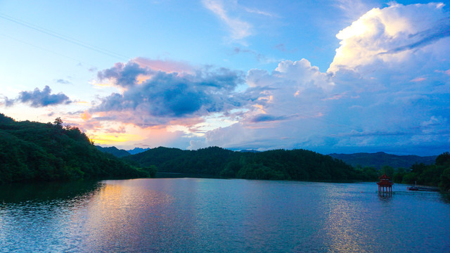 龙湖湿地公园三