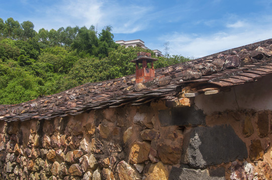 老房子屋顶墙壁