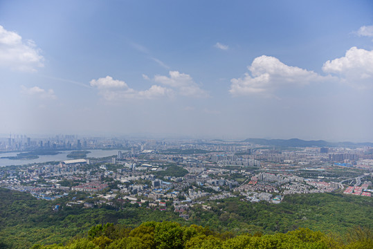 江苏南京紫金山上俯瞰玄武湖风光