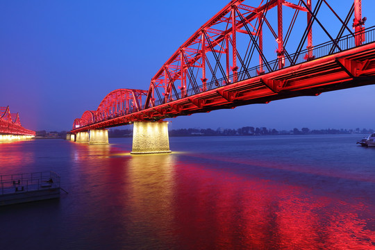 鸭绿江断桥夜景