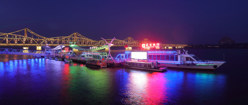 鸭绿江断桥夜景