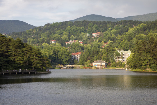 庐山如琴湖