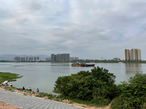 东江两岸风景