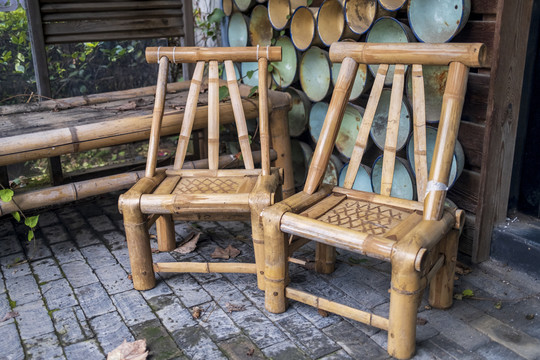 农家小院竹椅子
